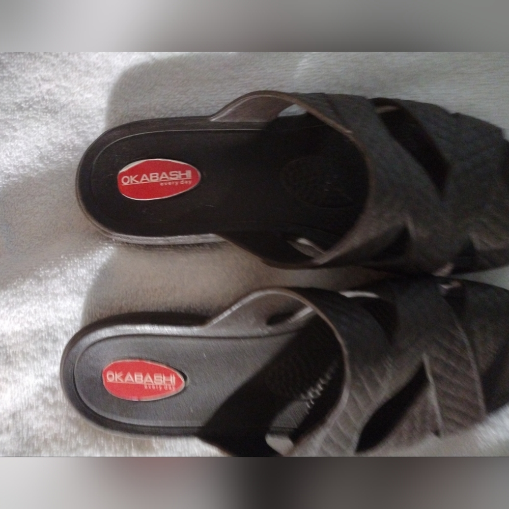 Okabashi Women's Brown Cross Strap Slip On Slide Sandals Size M(6-6.5) - Picture 2 of 3